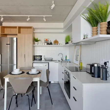 Six On N - Fluent Serviced Apartments Cape Town Room photo