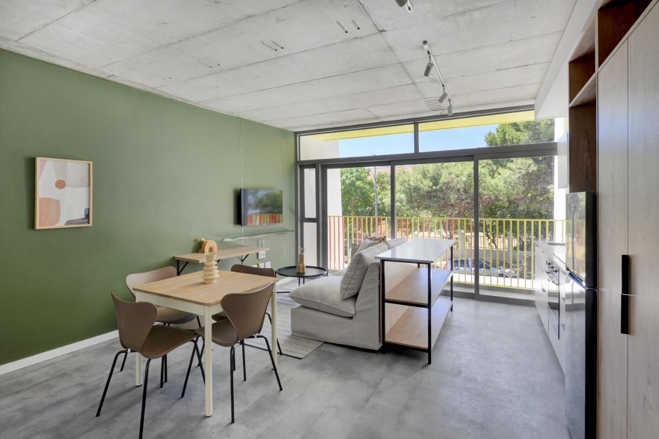 Six On N - Fluent Serviced Apartments